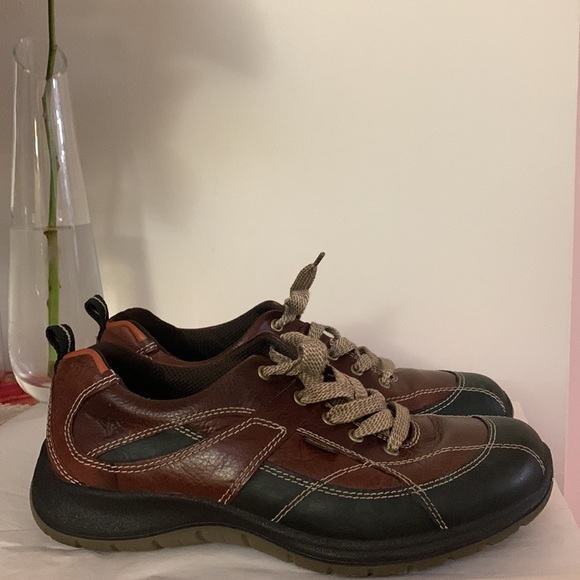 Ecco Men leather two tone shoes - Picture 2 of 5